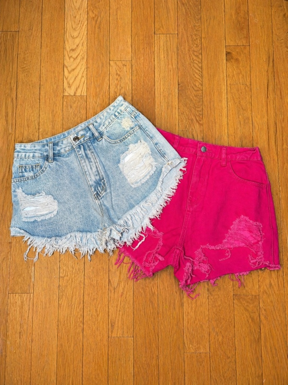 BUNDLE| BRAND NEW| Distressed denim shorts